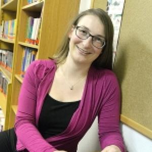 Stefanie Schmied - Biblitoheksleiterin